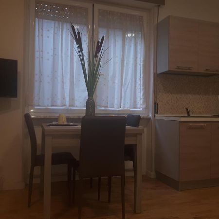 Central House Apartment Касерта Екстериор снимка
