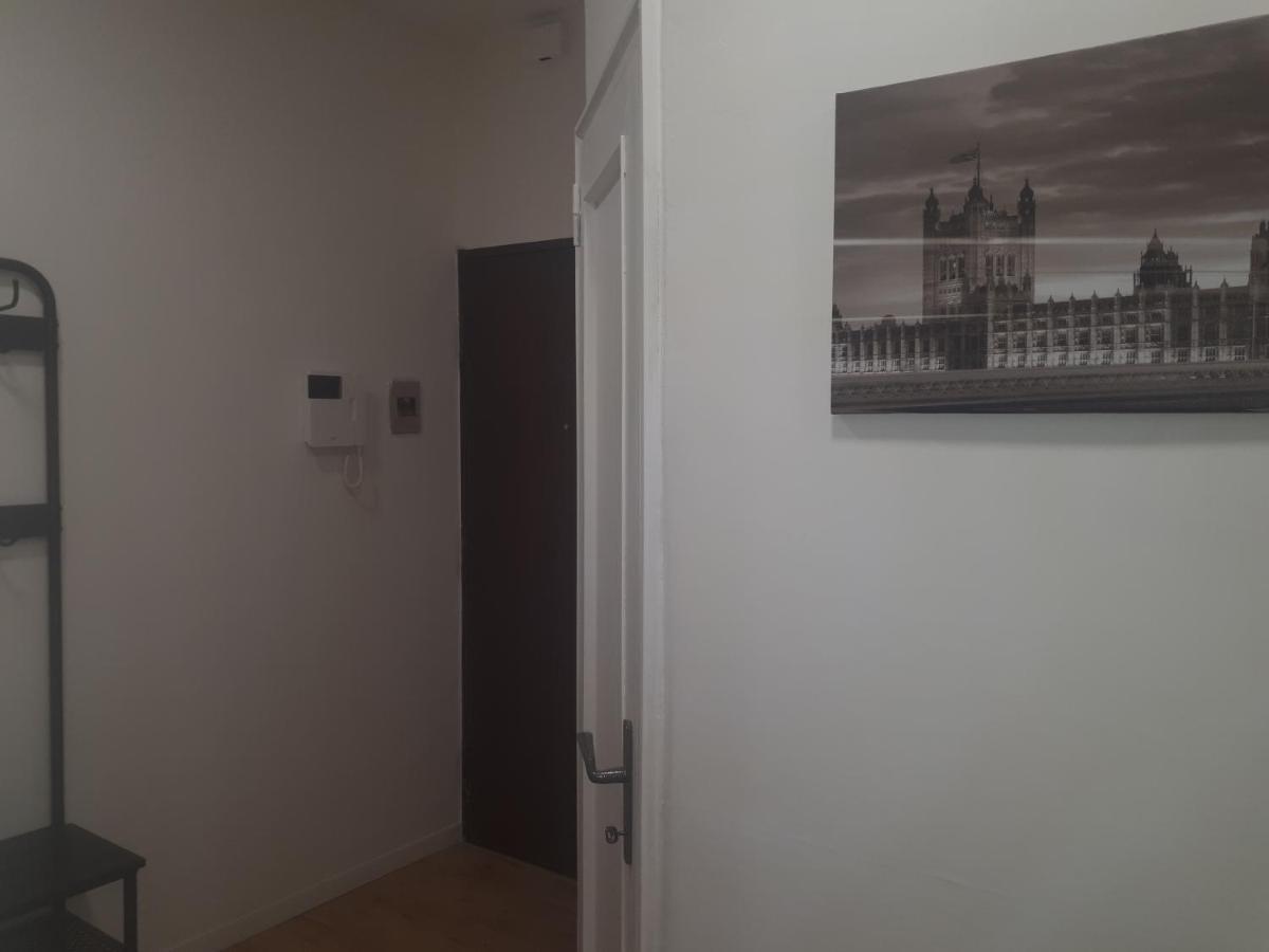 Central House Apartment Касерта Екстериор снимка